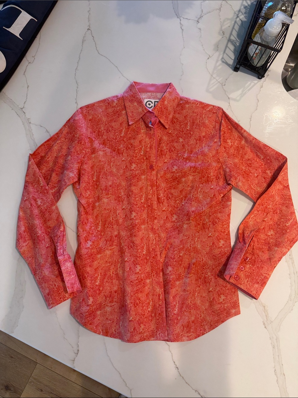Women's Red/pink Marble-Print Button-Down Shirt